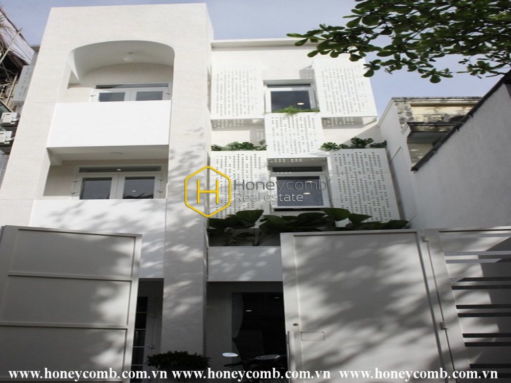 District 2 villa: the best option for your family