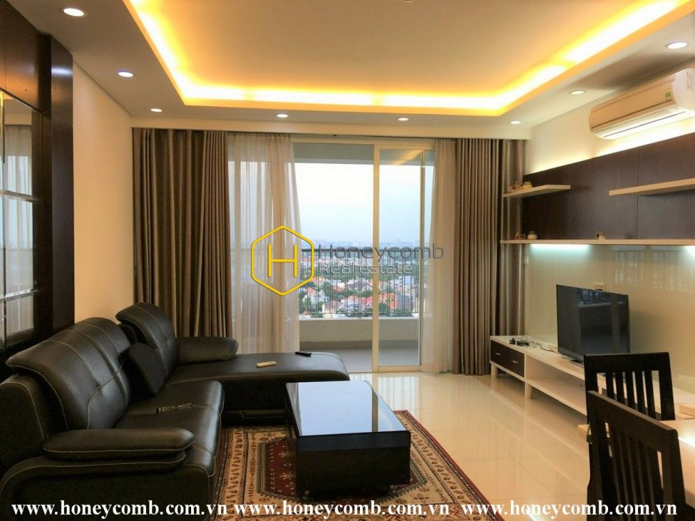 Căn hộ sang trọng và ấm cúng với nội thất gỗ hiện đại cho thuê ở Thảo Điền Pearl