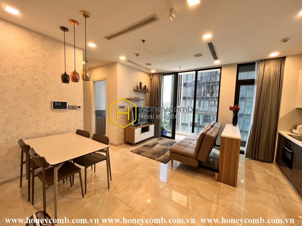 Thư giãn với không gian thoải mái và yên bình ở căn hộ thiết kế nội thất tinh tế tại Vinhomes Golden River