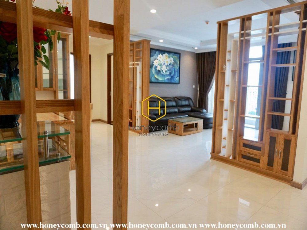 Cảm nhận sự gần gũi, ấm áp lan tỏa trong thiết kế mộc mạc của căn hộ Vinhomes Central Park