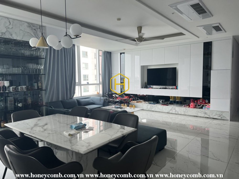 Perfect interior with a 3-bedroom apartment in Xi Riverview Palace