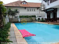 Bright and unfurnished villa with a garden and a pool is for rent in Eden Compound