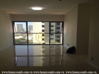 Lovely white unfurnished apartment in The Ascent