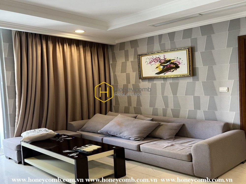 Căn hộ Vinhomes Central Park với thiết kế nội thất gỗ đầy tinh tế kết hợp với bố cục màu sắc ấm áp