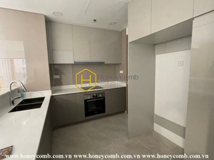 Unfurnished The River Thu Thiem apartment: let you be your own designer