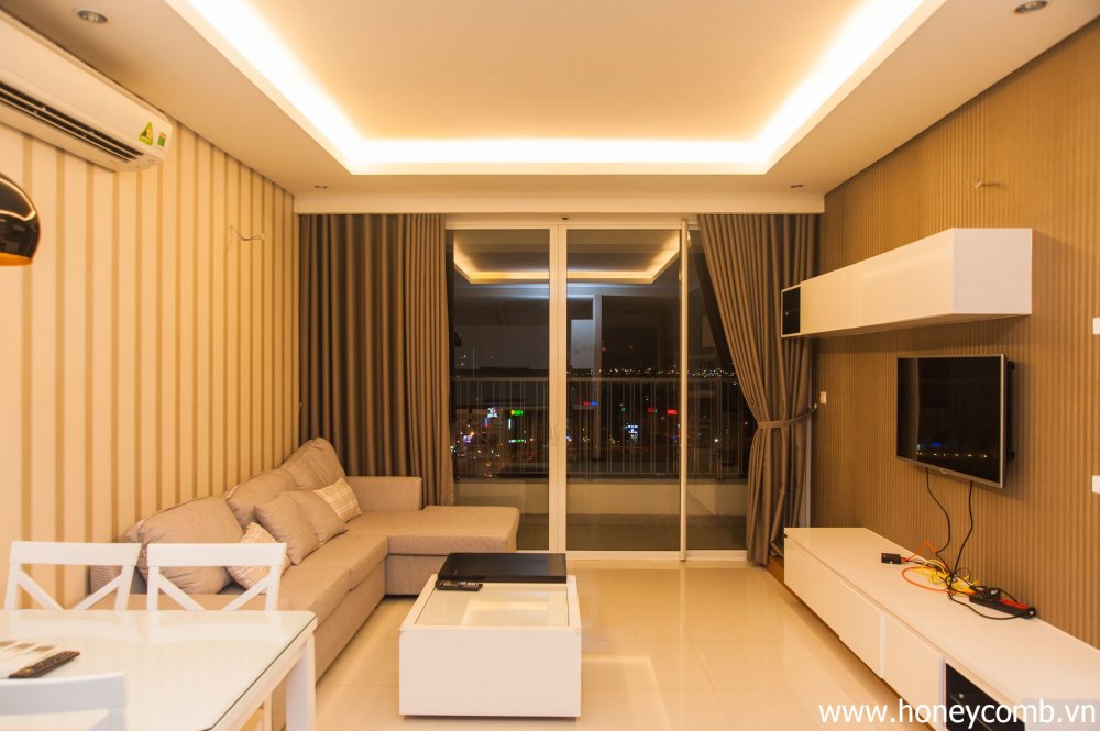 Cho thuê căn hộ 2 phòng ngủ, giá rẻ, nội thất đẹp tại Thảo Điền Pearl