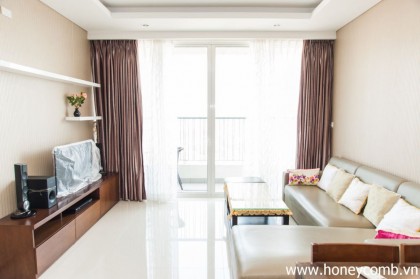 2 beds Luxury apartment for rent in Thao Dien Pearl