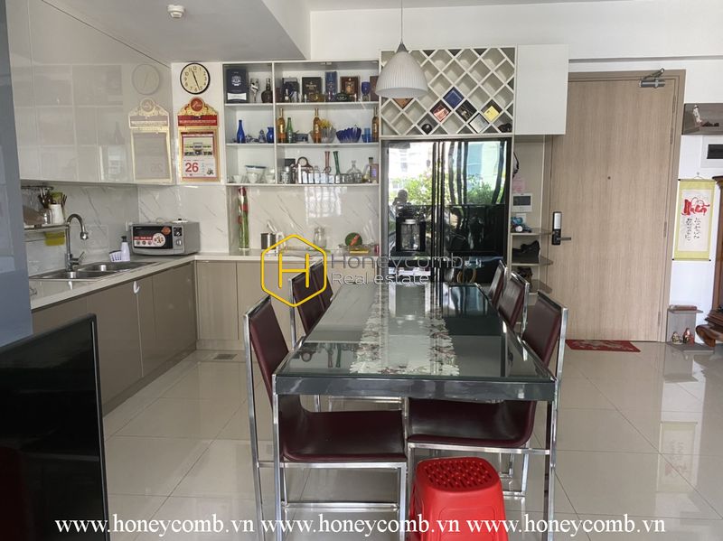 Căn hộ Estella Height: Một nơi lý tưởng để sinh sông với tầm nhìn hồ bơi thoáng đãng và nội thất cơ bản