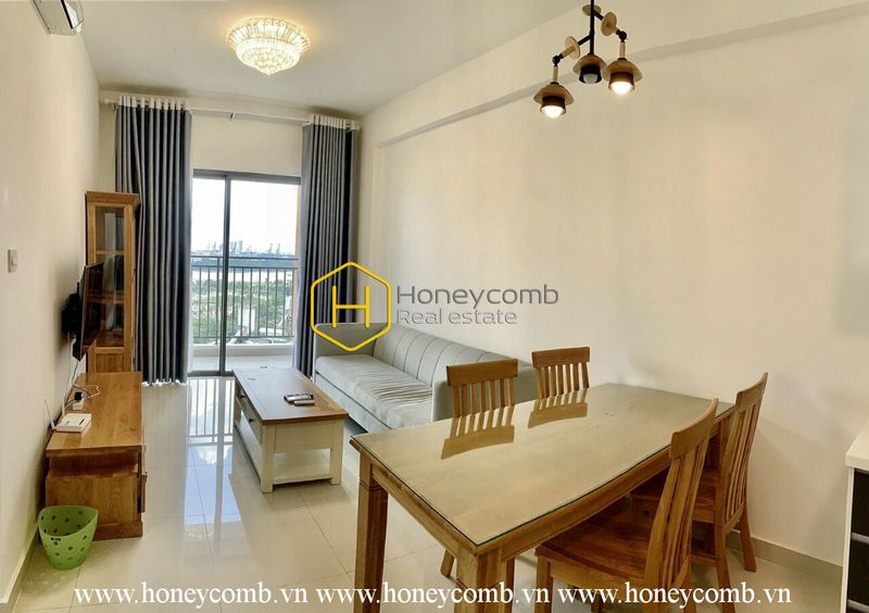 Căn hộ The Sun Avenue đầy tinh tế với nội thất hoàn toàn từ gỗ