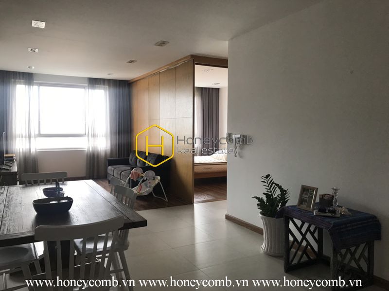 Tropic Garden apartment with classical inspiration and elegant wooden furnitures- Now for lease