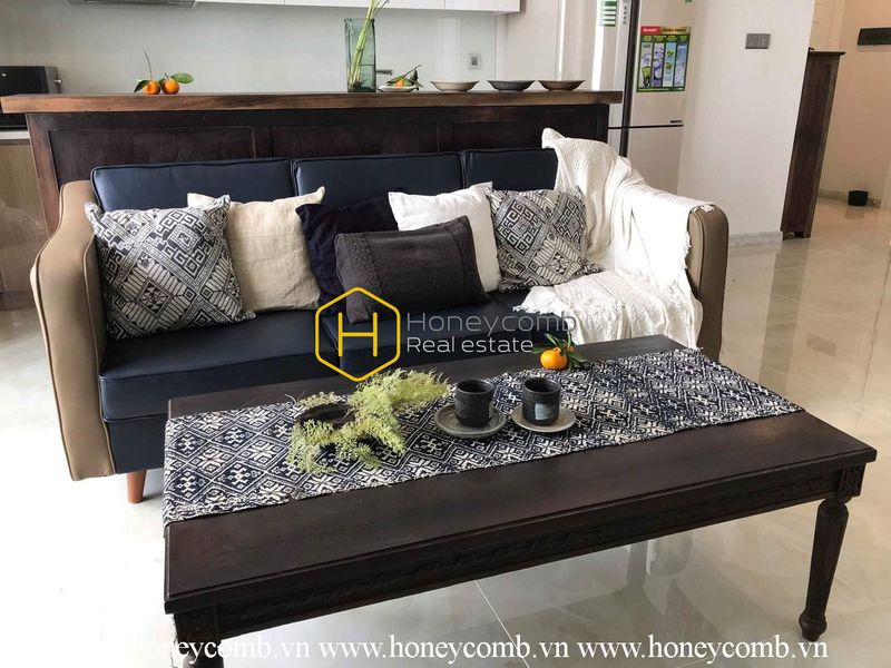 Life just got better with this fully functional apartment in Vinhomes Golden River for rent