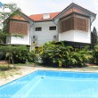 Villa rộng rãi với đầy đủ nội thất kết hợp với sân vườn và hồ bơi thoáng đãng ở An Phú
