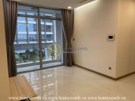 Semi-furnished apartment with spacious living space in Vinhomes Central Park for lease