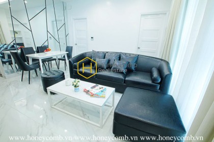 Luxury 2 bedrooms apartment with high end interiors for rent in District 1