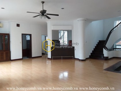 Elegant Villa near the city center – Beautifully located in District 2 for rent