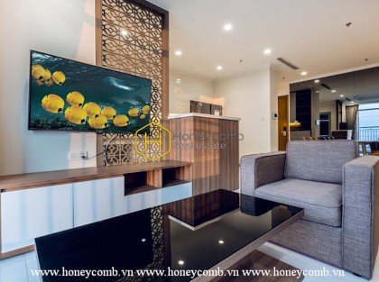 Briiliant and warm tone apartmemnt with spacious living space in Vinhomes Central Park