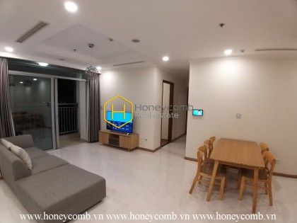 Simplified design apartment with full furniture in Vinhomes Central Park for rent
