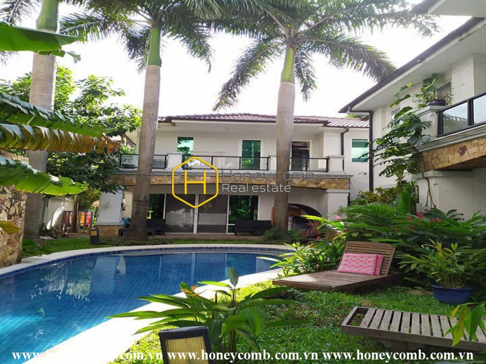 The 4 bedrooms-villa with perfect pool at Thao Dien
