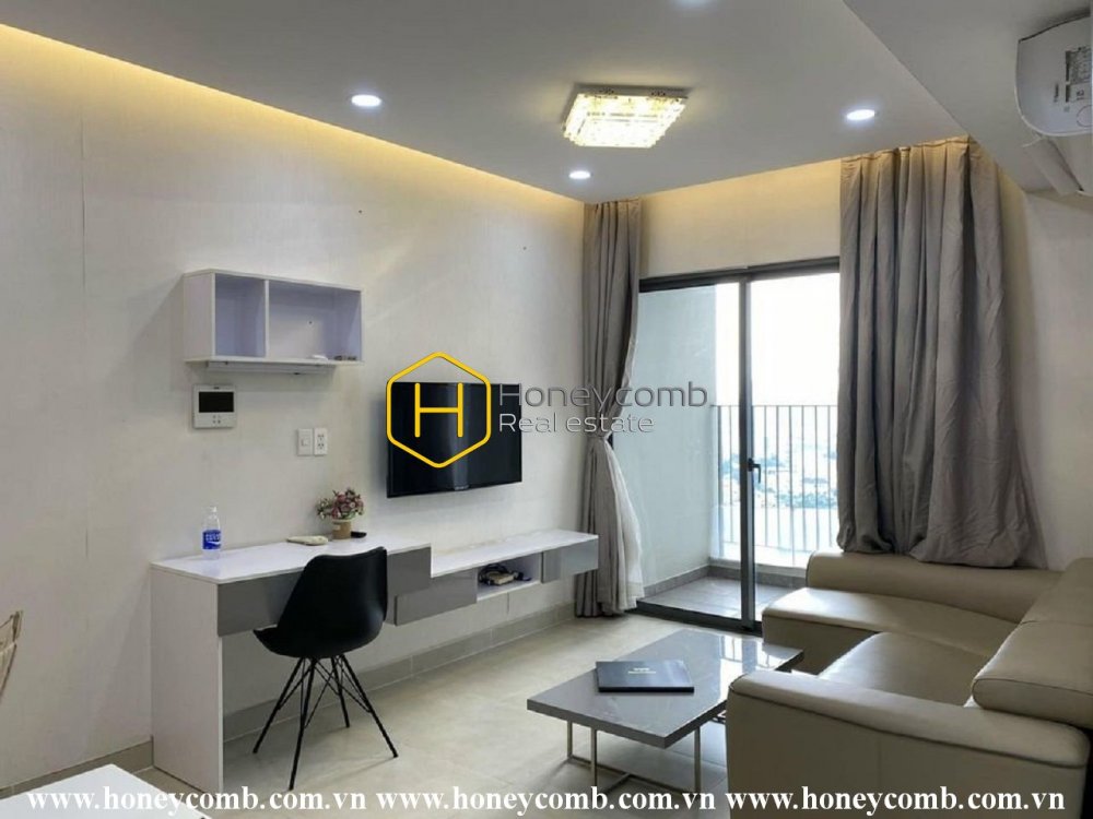 Tận hưởng bình minh từ căn hộ Masteri Thao Dien yên tĩnh này