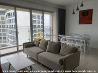 This alluring Estella Heights apartment brings a high artistic value