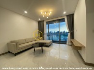 Let take a look at this stunning apartment with tropical design in Sunwah Pearl