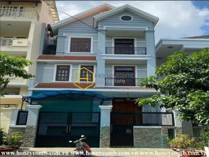 This idyllic villa will bring you a peaceful atmosphere in District 2