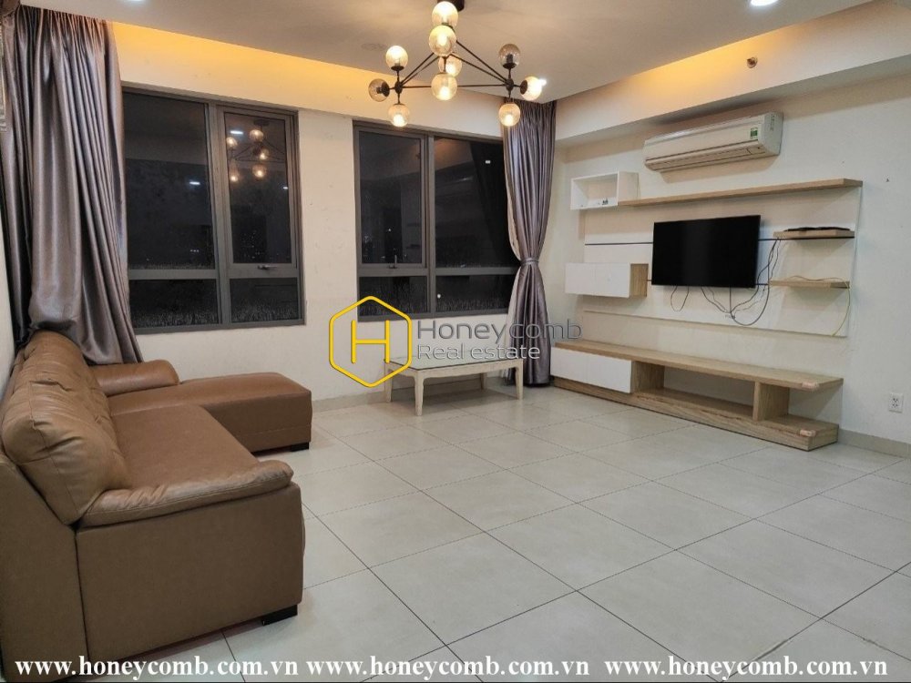 Giá cho thuê tốt! Căn hộ 3 phòng ngủ ở tầng thấp với tầm nhìn xuống hồ bơi ở Masteri Thảo Điền cho thuê