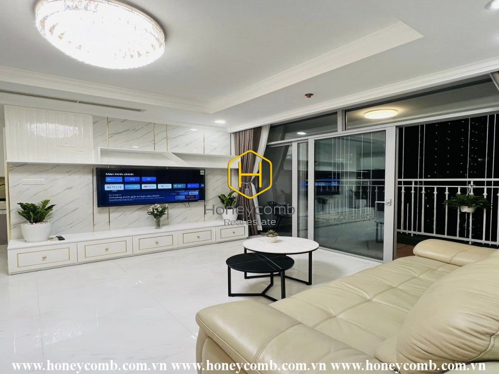 Cho thuê căn hộ rộng rãi tọa lạc ở vị trí đắc địa của Vinhomes Central Park