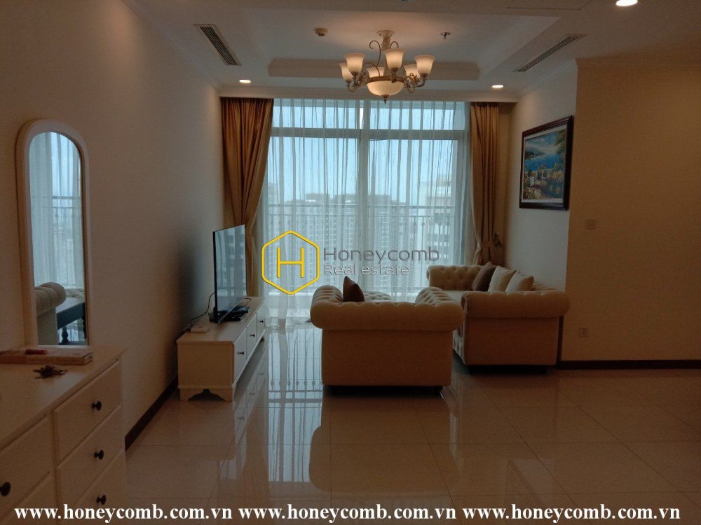 This Vinhomes Central Park apartment brings you to the architecture of classic London movies