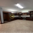 https://www.honeycomb.vn/vnt_upload/product/08_2026/thumbs/420_2V236478_15.jpg