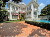 This inspiring architecture and stunning villa in Thao Dien will not make you disappointed
