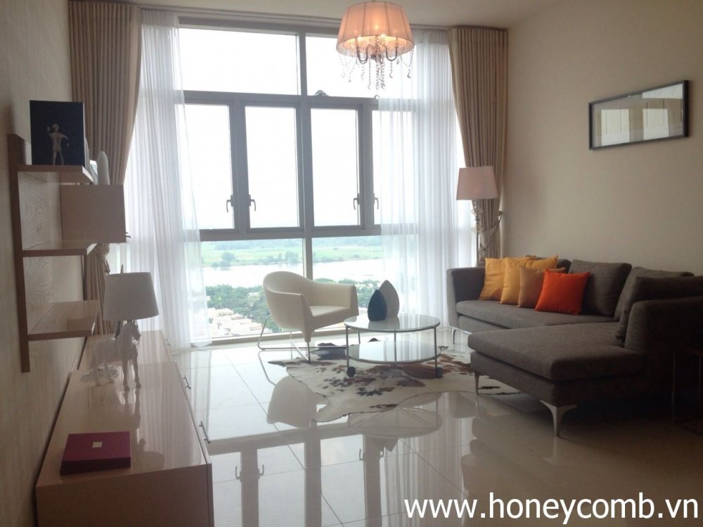 Cho thuê căn hộ The Vista, 3 phòng ngủ, tầm nhìn ra hồ bơi