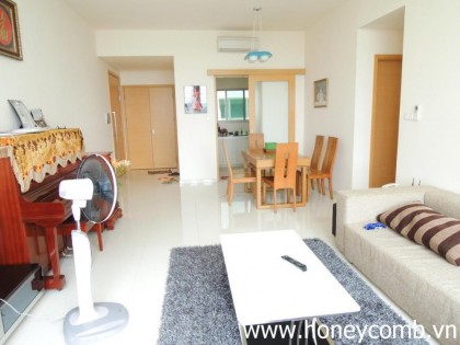 3 beds apartment for rent in The Vista, nice furnished