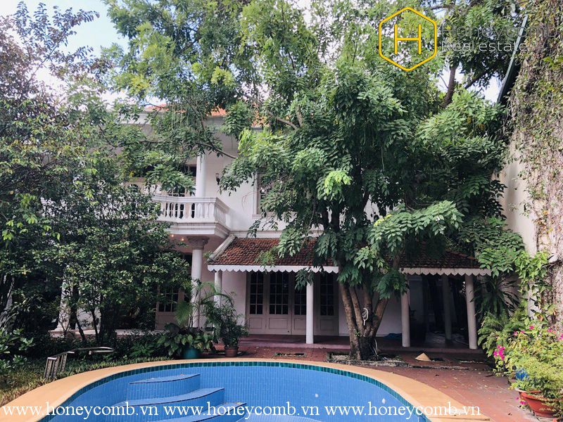 What an amazing 5 bedroom-villa at District 2 