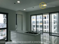The 2 bedroom-apartment without furniture is very spacious and airy at Masteri An Phu