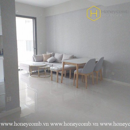 This 1 bedroom-apartment is warm and cozy at Masteri An Phu