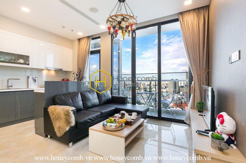 Blending luxury & sophistication to create this 2 bedroom-apartment from Vinhomes Golden River