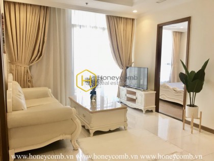 A sophisticated apartment with Neo-classical style in Vinhomes Central Park