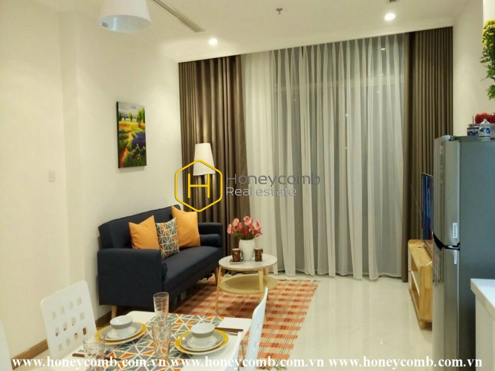 Căn hộ được thiết kế với gam màu trầm ấm và nội thất sang trọng cho thuê Vinhomes Central Park