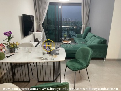 Owning a view worth billions of dollars in Feliz En Vista apartment