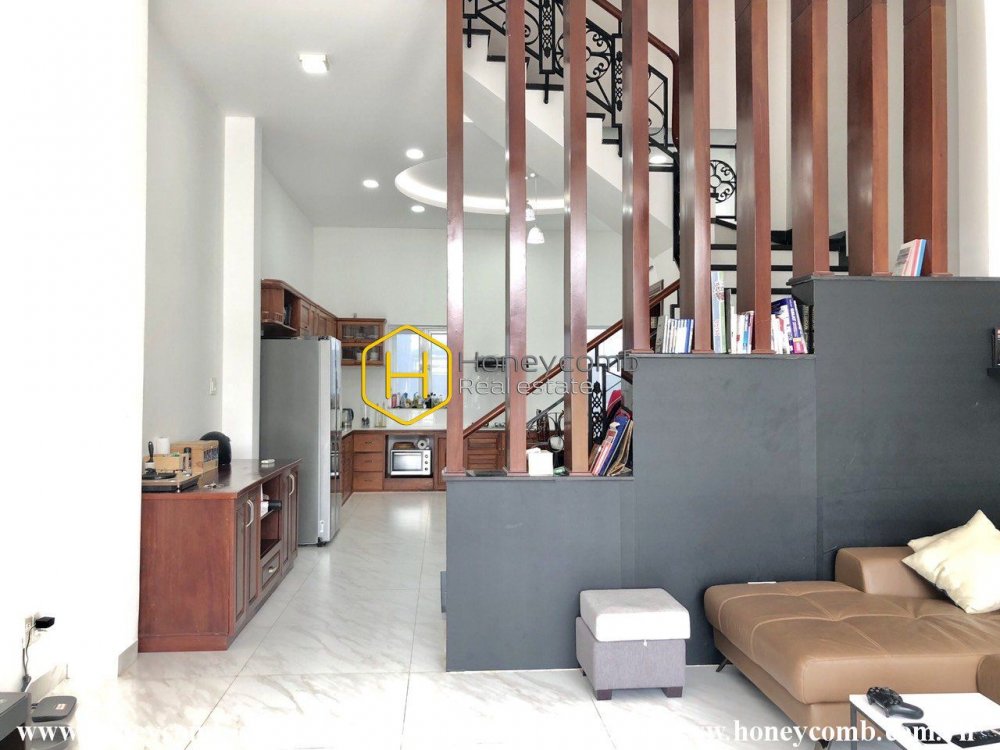 The amazing house at District 2 : a strong proof of modern and stylish life