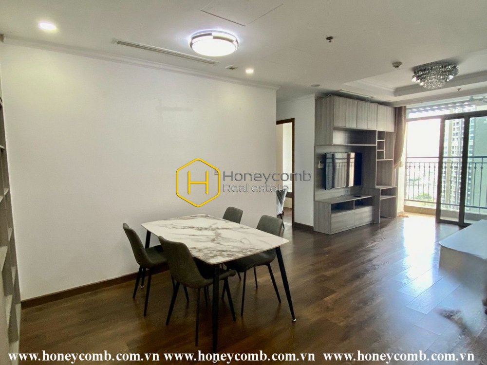 Căn hộ ngập tràn ánh sáng với đầy đủ nội thất ở Vinhomes Central Park