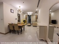Such an elegant and convenient apartment in Vinhomes Central Park ! Ready for rent
