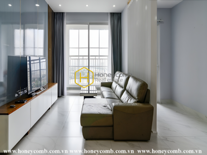 Spacious living space apartment for rent in Tropic Garden