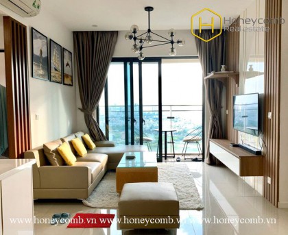 The supremely fabulous 2 bed-apartment with sun-filled space at Estella Heights