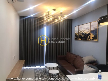 Bright light apartment with gorgeous ornamentations for rent in The Sun Avenue