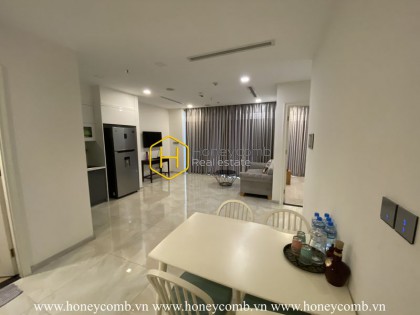 Enchanted by an airy spacious living space for rent, containing 2 bedrooms in Vinhome Golden River