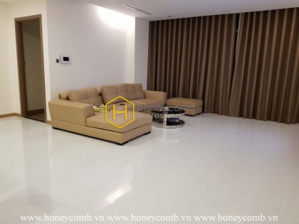 Feel the coziness in this simplified design apartment for rent in Vinhomes Central Park