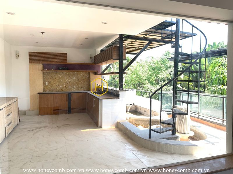 A creative design of the District 2 villa will interest you