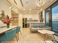 Have an expensive hotel experience in this luxurious Vinhomes Golden River apartment